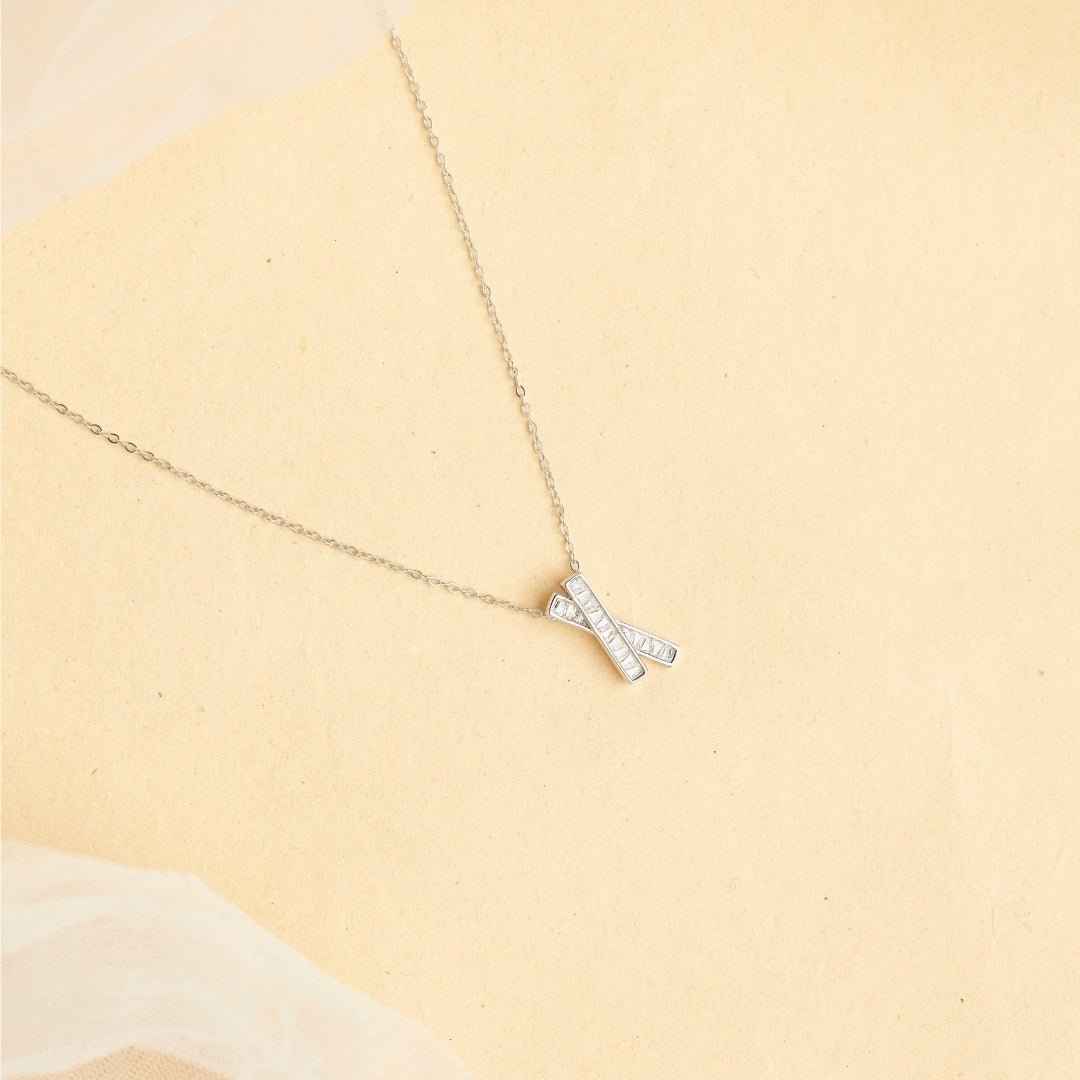 Chic Criss Silver Necklace
