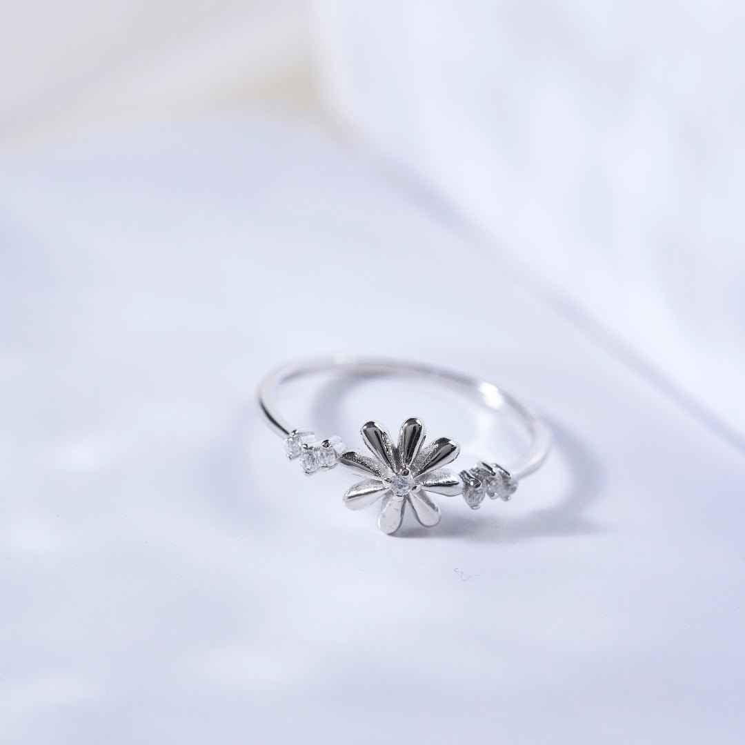 Silver Flower Diamond Ring