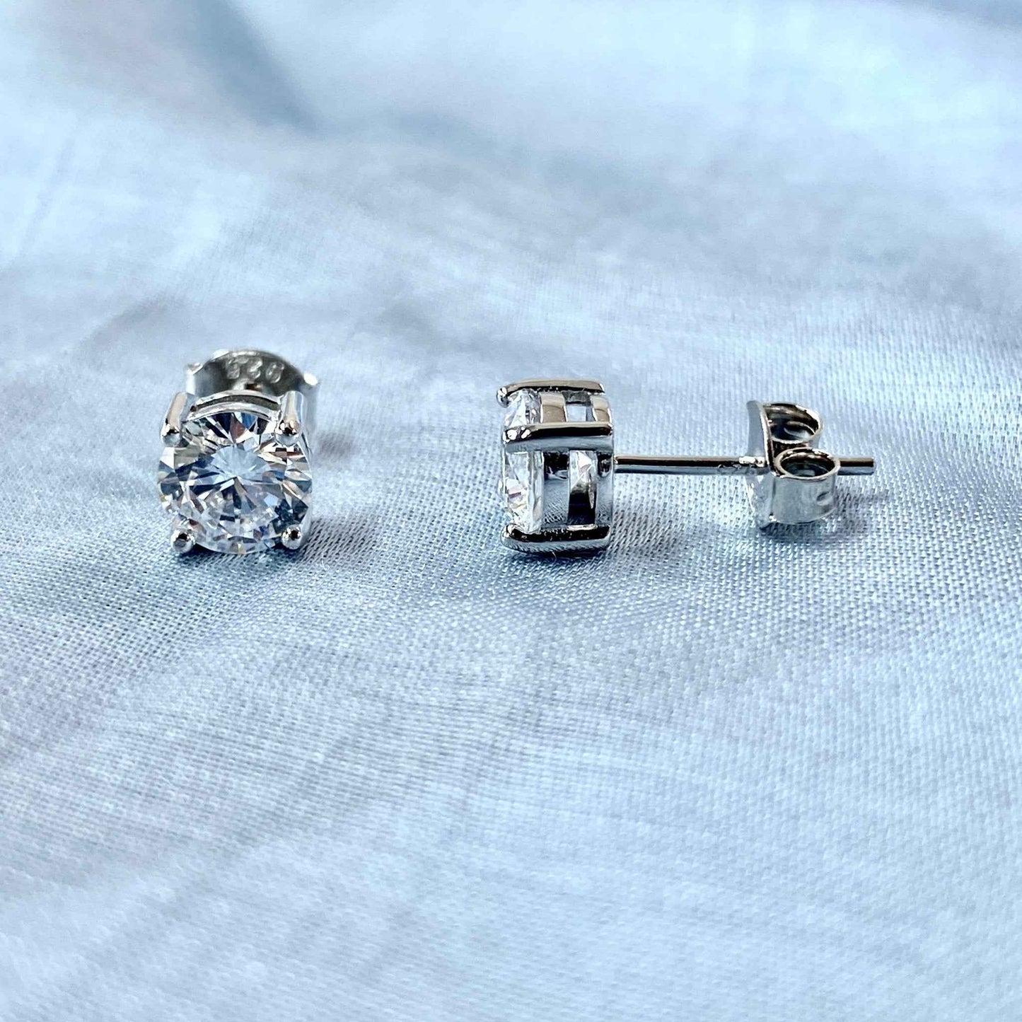 Premium Solitaire Silver Earrings