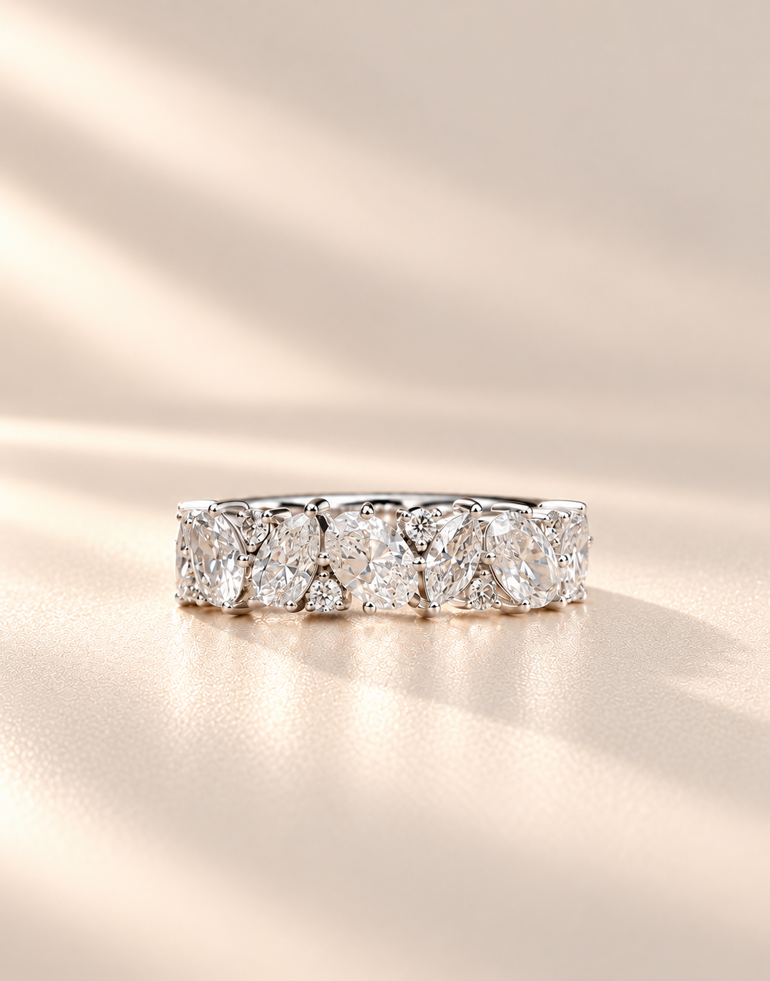 Elegantdiamondclusterringonivory