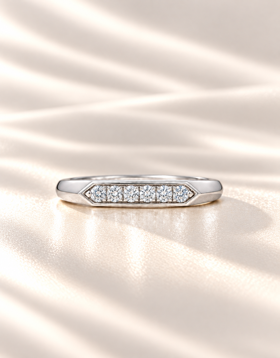 Poise Pavé LGD Signet Ring