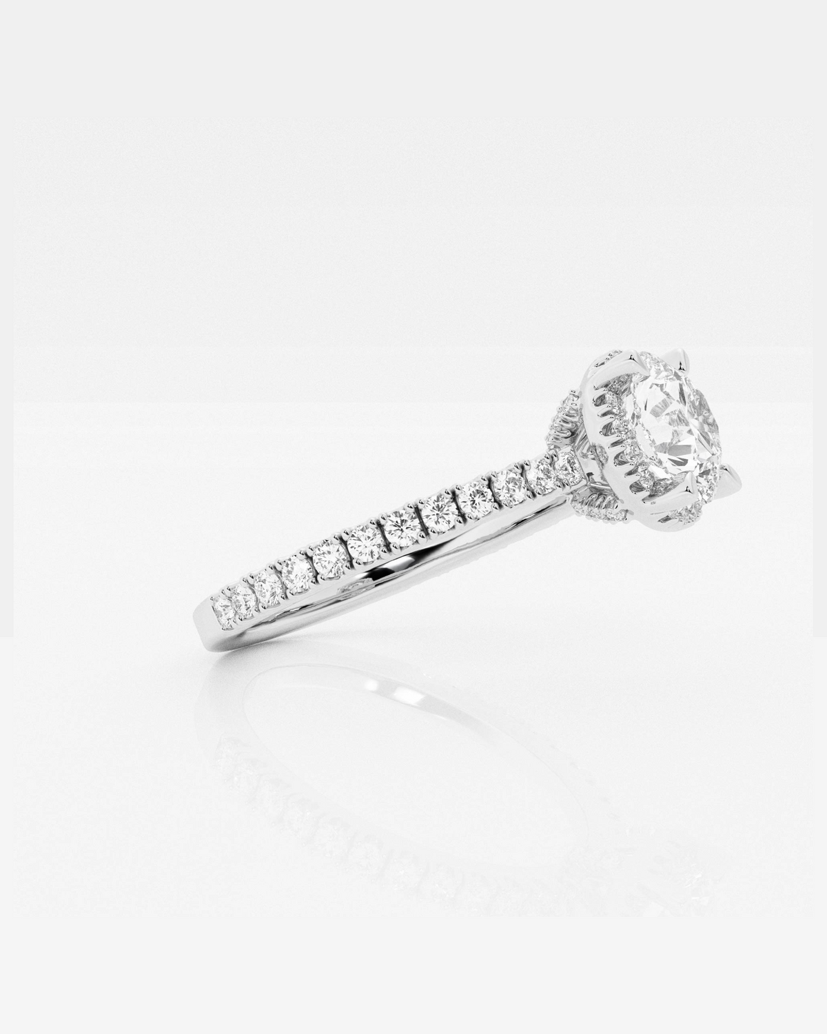 Sylique round halo ring