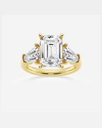 Load image into Gallery viewer, Viraire Emerald Halo Ring

