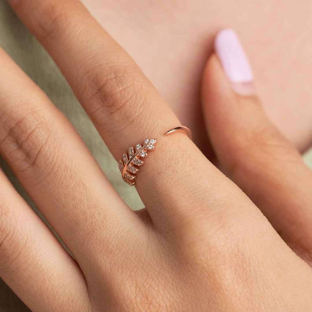 Rose Gold Silver Lucky Leaf Diamond Ring
