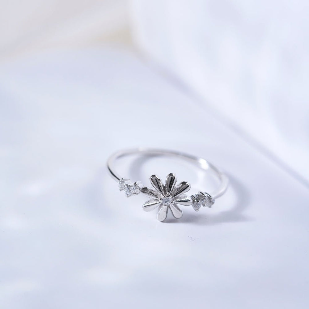 Silver Flower Diamond Ring - Shinewine.co