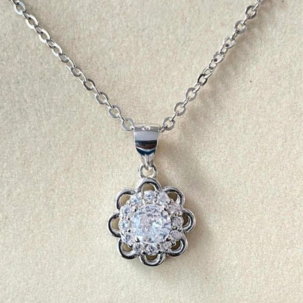 Sunflower Diamond Silver Necklace - Shinewine.co